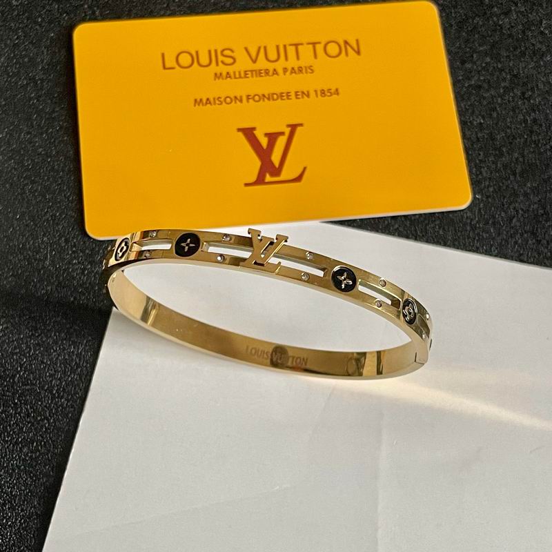 LV Bracelet 06yxh05